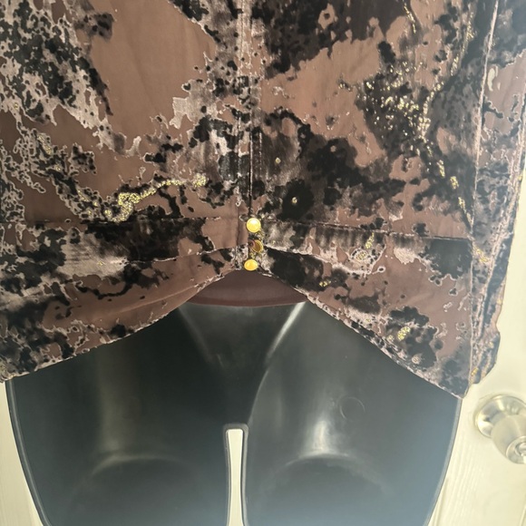 NWOT Donna Karan Elegant Velvet Burnout Blouse - size XS - Picture 5 of 8